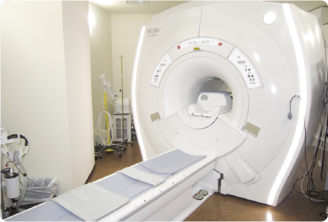 高磁場MRI(超伝導磁石式)