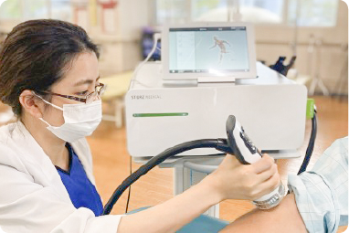 衝撃波治療の実施風景